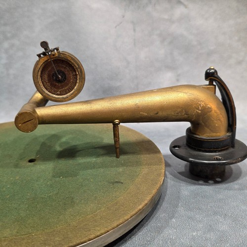 Vintage victor victrola - vintage,