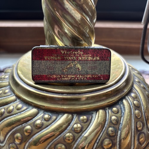 Red victrola tungs tone - victrola, tungs-tone