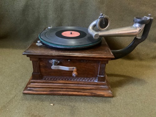 Phonograph victor talking - phonograph,